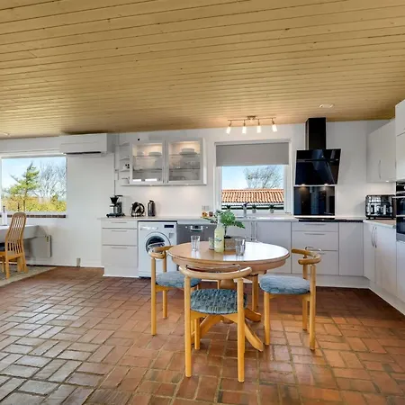 Jale - 500m To The Fjord By Interhome * Vinderup