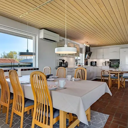 Jale - 500m To The Fjord By Interhome